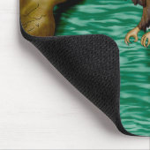 Adler über dem Fluss in den Bergen fliegen Mousepad (Ecke)