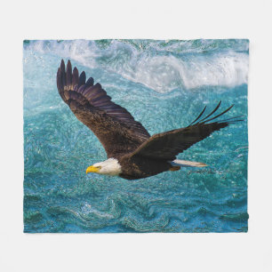 Adler über dem Sturm Fleecedecke