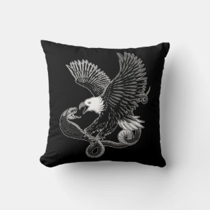 Adler und Schlange Kissen