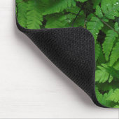 Adlerfarn mit Regentropfen, Washington State Mousepad (Ecke)