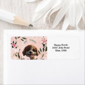 Adlige Labels für Welpen und rosafarbene Blumenrin (Insitu)