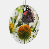 Admiral Butterfly auf Blume Keramik Ornament (Rechts)