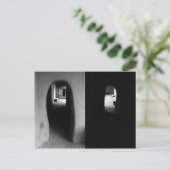 Adobe-Korridor: Schwarz-Weiß-Foto-Postkarte Postkarte (Stehend Vorderseite)