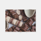 ADOM Gourmet Milch-Schokoladen-Decke Fleecedecke (Vorderseite (Horizontal))