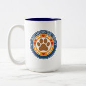 Adopt Rescue Love Repeat Paw Print Zweifarbige Tasse (Links)