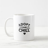 Adoptier and Chill - Women's T - Shirt™ Kaffeetasse (Links)