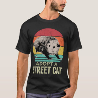 Adoptier einer Straßenkatze Funny Possum T-Shirt