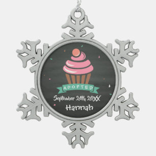 Adoptiert Cupcake - Individuelle Name Datum Schneeflocken Zinn-Ornament