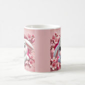 Adorable 3D-Kaninchen, die durch die Blütenpracht  Kaffeetasse (Mittel)