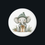 Adorable Animal Christmas Series Baby Elephant Magnet<br><div class="desc">Adorable Animal Christmas Serie Baby Elephant in Weihnachtsmannmütze Geschenk 3 - Ferienzeit. Diese herzliche Illustration ist perfekt für die Feriensaison! Ein süßer Elefant, der einen gemütlichen grünen Winterhut trägt, sitzt mit einem schön umhüllten Weihnachtsgeschenk. Das Geschenk ist mit einem festlich orangefarbenen Bogen geschmückt und mit Sternen geschmückt, was zu einer...</div>
