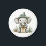 Adorable Animal Christmas Series Baby Elephant Magnet<br><div class="desc">Adorable Animal Christmas Serie Baby Elephant in Weihnachtsmannmütze Geschenk 3 - Ferienzeit. Diese herzliche Illustration ist perfekt für die Feriensaison! Ein süßer Elefant, der einen gemütlichen grünen Winterhut trägt, sitzt mit einem schön umhüllten Weihnachtsgeschenk. Das Geschenk ist mit einem festlich orangefarbenen Bogen geschmückt und mit Sternen geschmückt, was zu einer...</div>