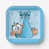 Adorable Baby Boy mit Schnuller in einer Trage Pappteller (Vorderseite)