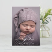 Adorable Baby Foto Script Overlay Birth Ankündigung (Stehend Vorderseite)