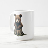 Adorable Bären Cub sitzend auf Baumstumpf Kaffeetasse (Vorderseite Links)
