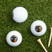 Adorable Black Cat Wear Hexenhut Golfball (Insitu Gras)