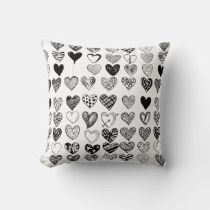 Adorable Black Heart Scribble Zeichnend Kissen