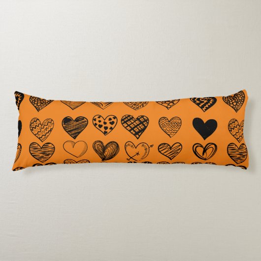 Adorable Black Heart Scribble Zeichnend Seitenschläferkissen (Vorderseite)
