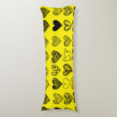 Adorable Black Heart Scribble Zeichnend Seitenschläferkissen (Vorderseite Vertikal)