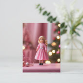 Adorable Blond Doll in Rosa Weihnachten Postkarte (Stehend Vorderseite)