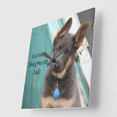 Adorable Blue German Shepherd Puppy Quadratische Wanduhr (Winkel)