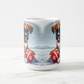 Adorable Boxer Welpe in Snowy Landschaft Kaffeetasse (Mittel)