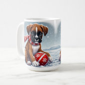 Adorable Boxer Welpe in Snowy Landschaft Kaffeetasse (Vorderseite Links)