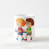 Adorable Boys, die Lebensmittel mitführen Kaffeetasse (Mittel)