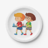 Adorable Boys, die Lebensmittel mitführen Pappteller (Vorderseite)