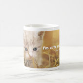 Adorable braune Katzen-Design mit Textnachricht Kaffeetasse (Mittel)