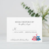 Adorable Bridge and Groom Owls Wedding RSVP Card (Stehend Vorderseite)
