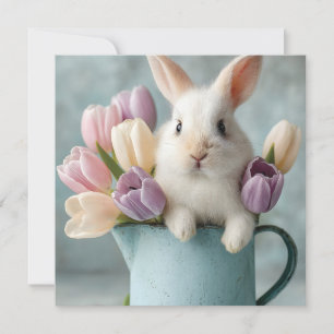 Adorable Bunny Peeking von einem Pitcher des Tulip Feiertagskarte