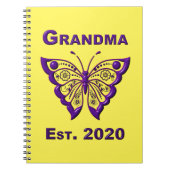 Adorable Butterfly Oma "Est 2020" Notizblock (Vorderseite)