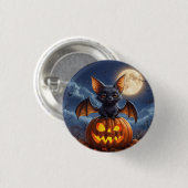 Adorable Cartoon Bat Auf Jack-o'-Lantern Button (Vorne & Hinten)