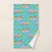 Adorable Cartoon Style Owls auf Zweigdruck Badhandtuch Set (Handtuch)