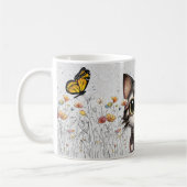 Adorable Cartoon Tabby Katze, Blume & Schmetterlin Kaffeetasse (Links)