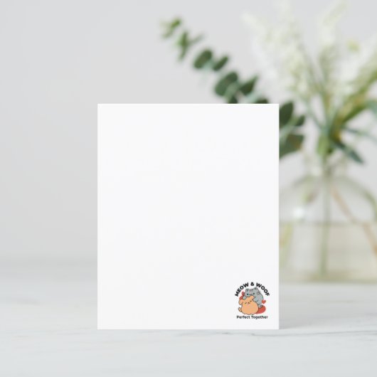 Adorable Cat and Dog Hug - Meow & Woof Design (Stehend Vorderseite)