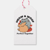 Adorable Cat and Dog Hug - Meow & Woof Design Geschenkanhänger (Vorderseite)