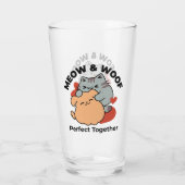 Adorable Cat and Dog Hug - Meow & Woof Design Glas (Rückseite)