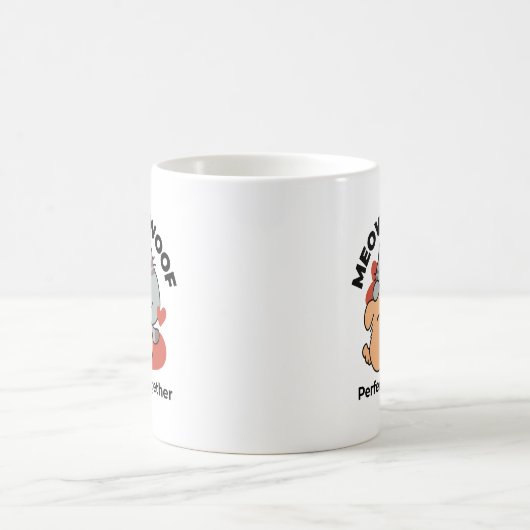 Adorable Cat and Dog Hug - Meow & Woof Design Kaffeetasse (Mittel)