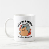 Adorable Cat and Dog Hug - Meow & Woof Design Kaffeetasse (Links)