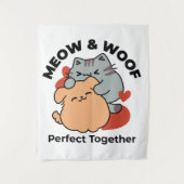Adorable Cat and Dog Hug - Meow & Woof Design Wandteppich (Vorderseite)