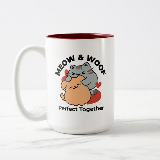 Adorable Cat and Dog Hug - Meow & Woof Design Zweifarbige Tasse (Links)