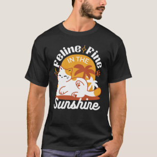 Adorable Cat Relaxen in der Sonne - Sommergäste T-Shirt