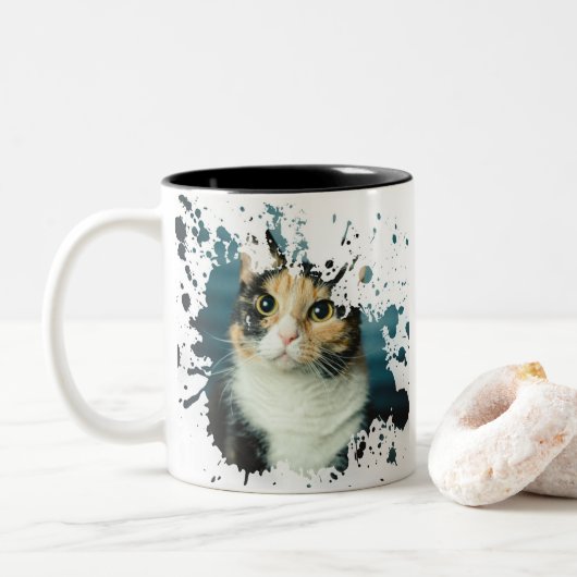 Adorable Cat Zweifarbige Tasse (Mit Donut)