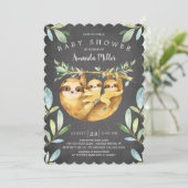 Adorable Chalkboard Sloth Twins Baby Dusche Einladung (Stehend Vorderseite)