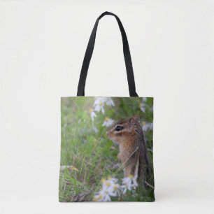 Adorable Chipmunk in Blume Tasche