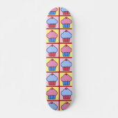 Adorable Cupcake-Muster Skateboard (Vorne)