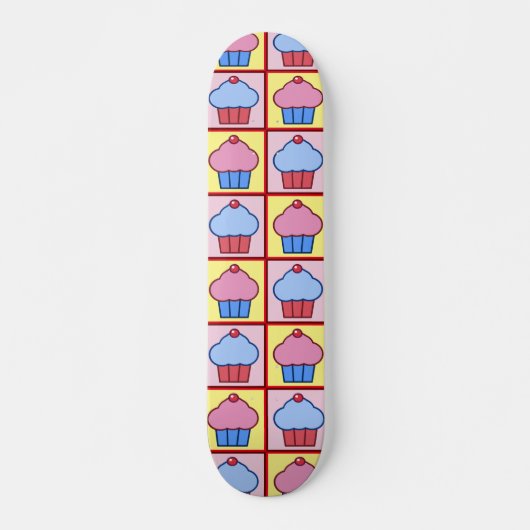 Adorable Cupcake-Muster Skateboard (Vorne)