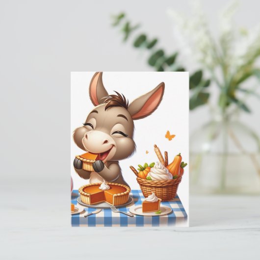 Adorable Donkey isst Pie Postkarte (Stehend Vorderseite)
