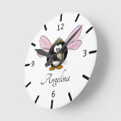 Adorable Fairy Penguin Runde Wanduhr (Winkel)